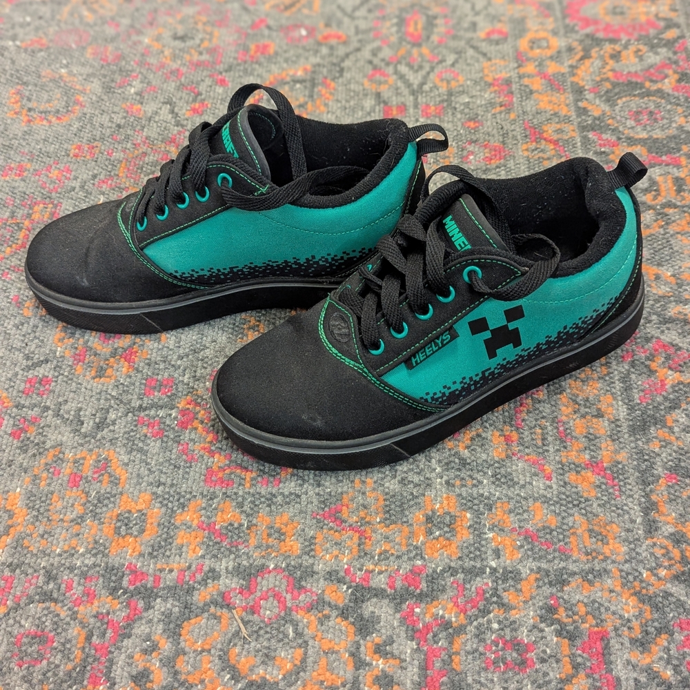 Heelys Kids Black and Green Shoes